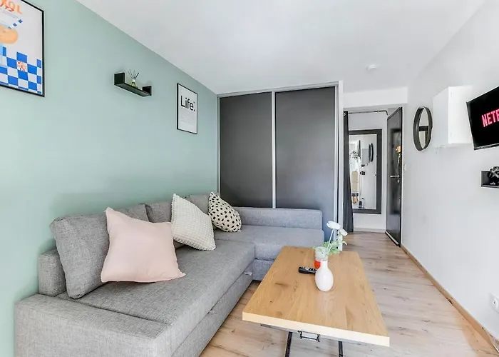 Centre Equipe, Netflix & Fibre アパート *