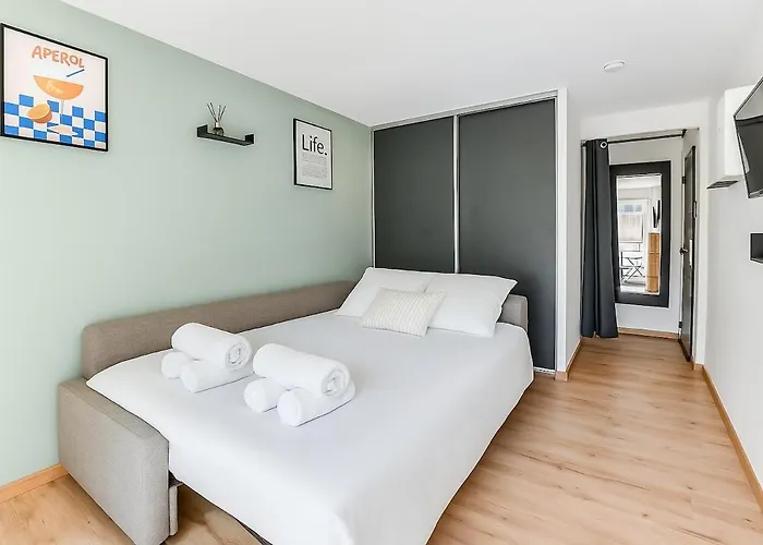 Centre Equipe, Netflix & Fibre アパート *